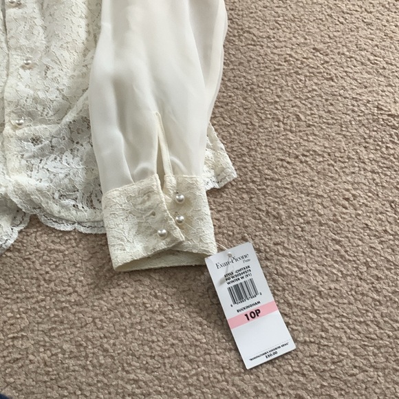 Blouse - Picture 3 of 4